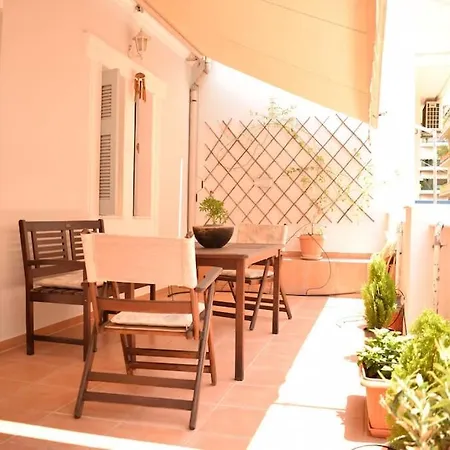 Apartment Neoclassical Loft In Koukaki *
